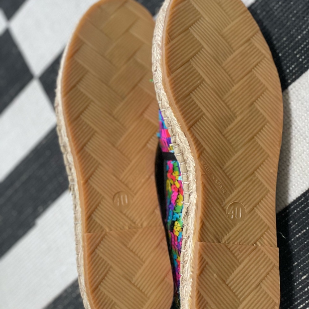 🎉 Brand New Alpargatus Piñata Sequined Rainbow Espadrilles 🎉 - Picture 6 of 12